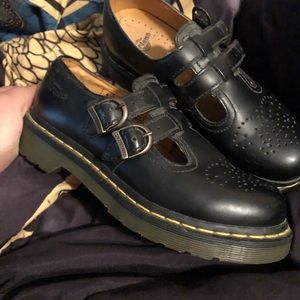 Like new size 6 Dr. Martens Mary Janes!